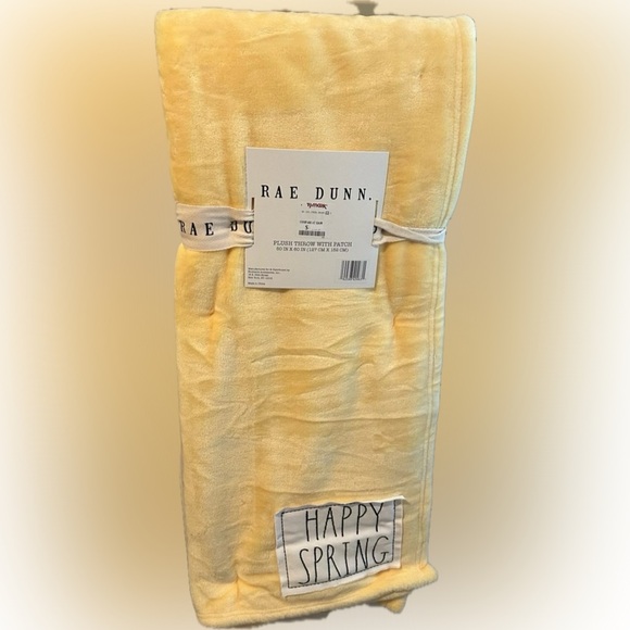 NWT Rae Dunn Soft Plush Yellow Patch Throw Blanket 50x70 HAPPY SPRING - Picture 1 of 2